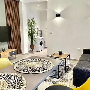 דירה Cool One-bedroom Limeapartment With Balcony In