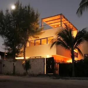 Casa Hood By The Sea Hotel