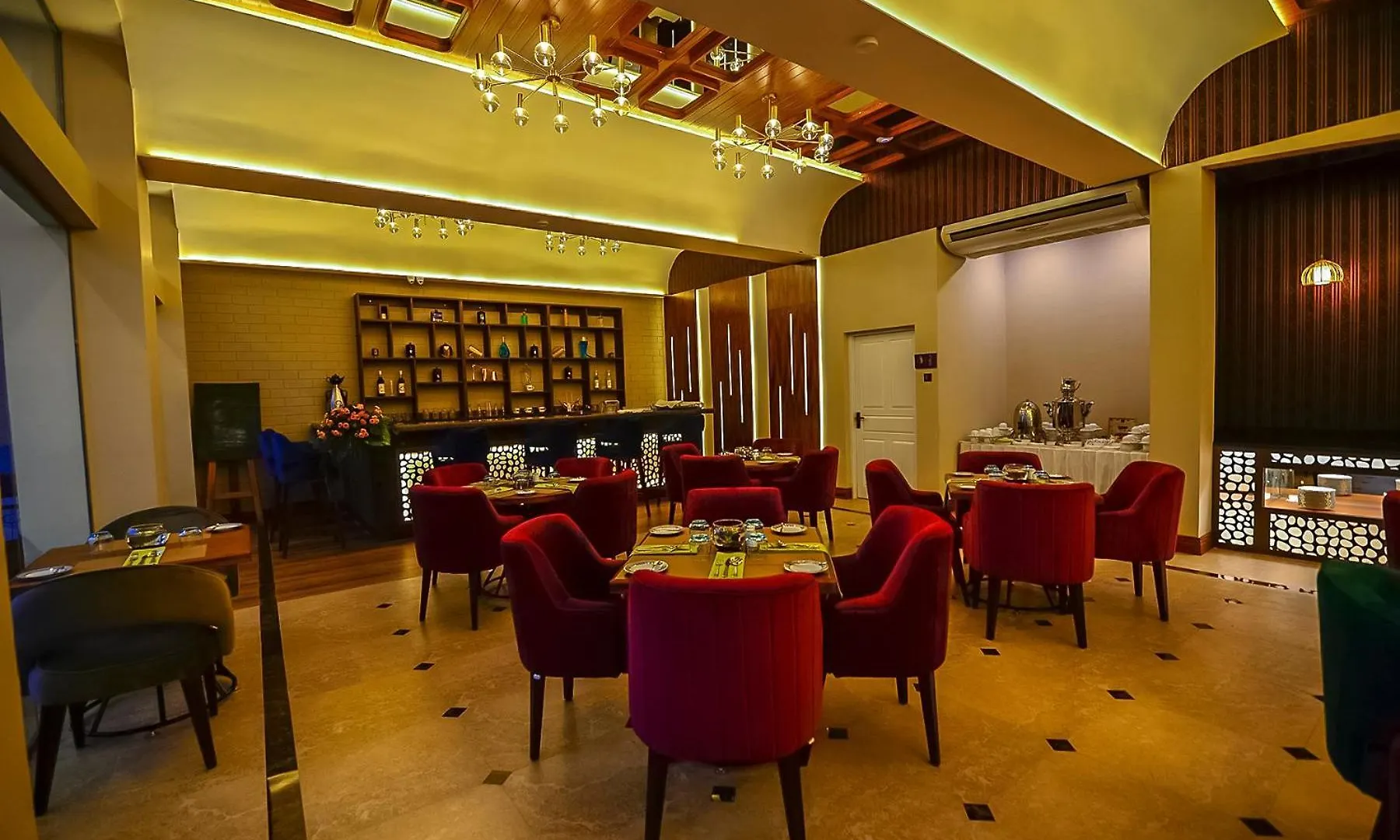 Devon Rest Hotel Kandy Sri Lanka
