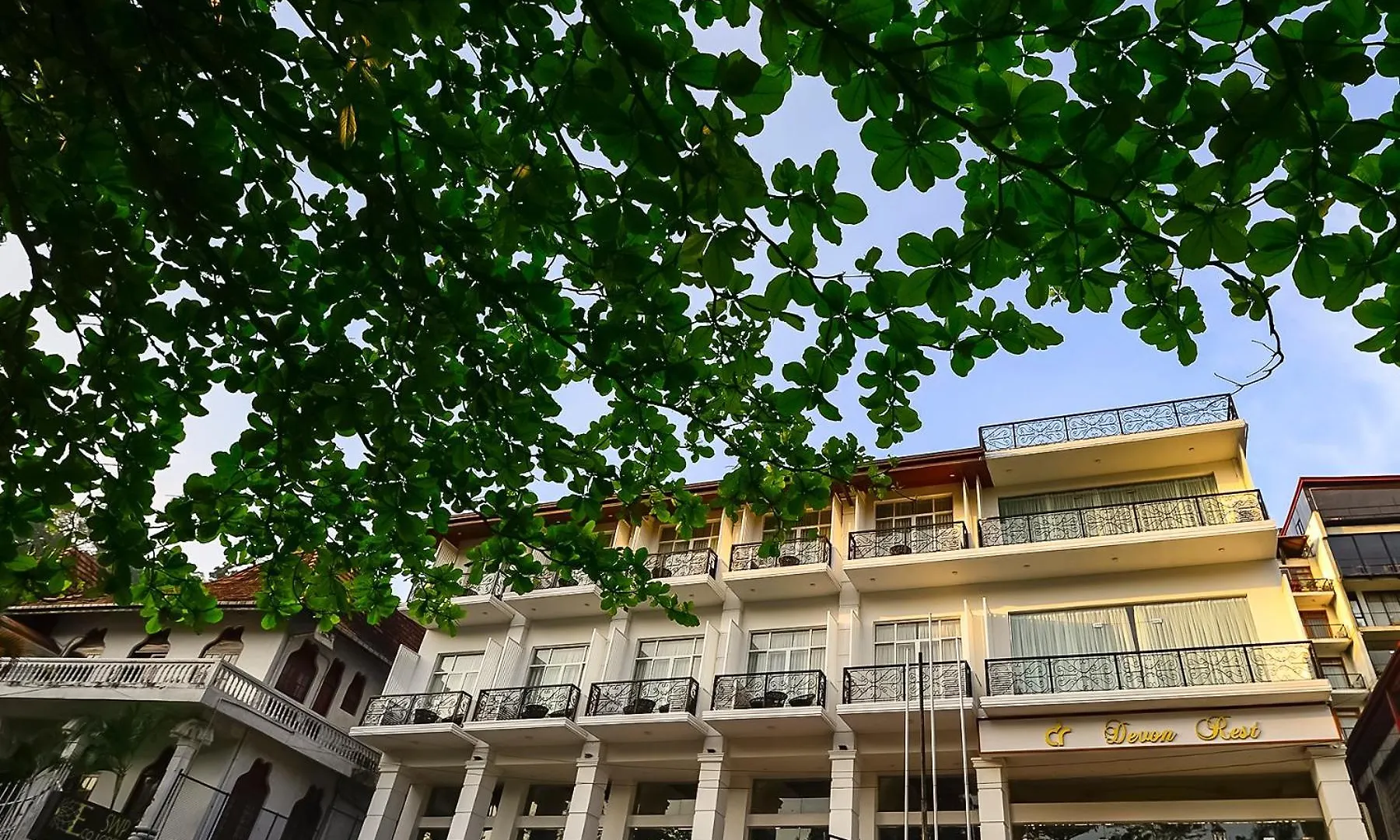 Devon Rest Hotel Kandy