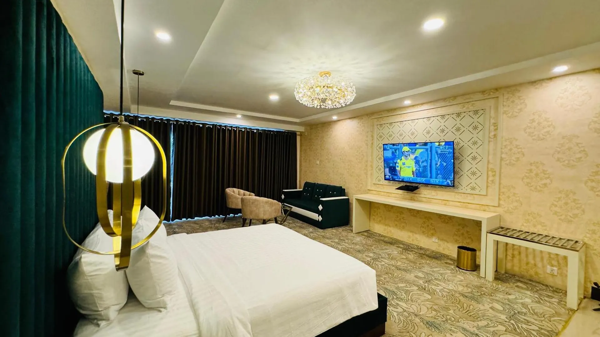 Hotel Devon Rest Kandy 4*,